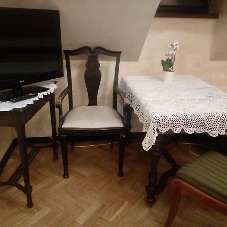 Dwor Anna Bed & Breakfast Цечежин Стая снимка
