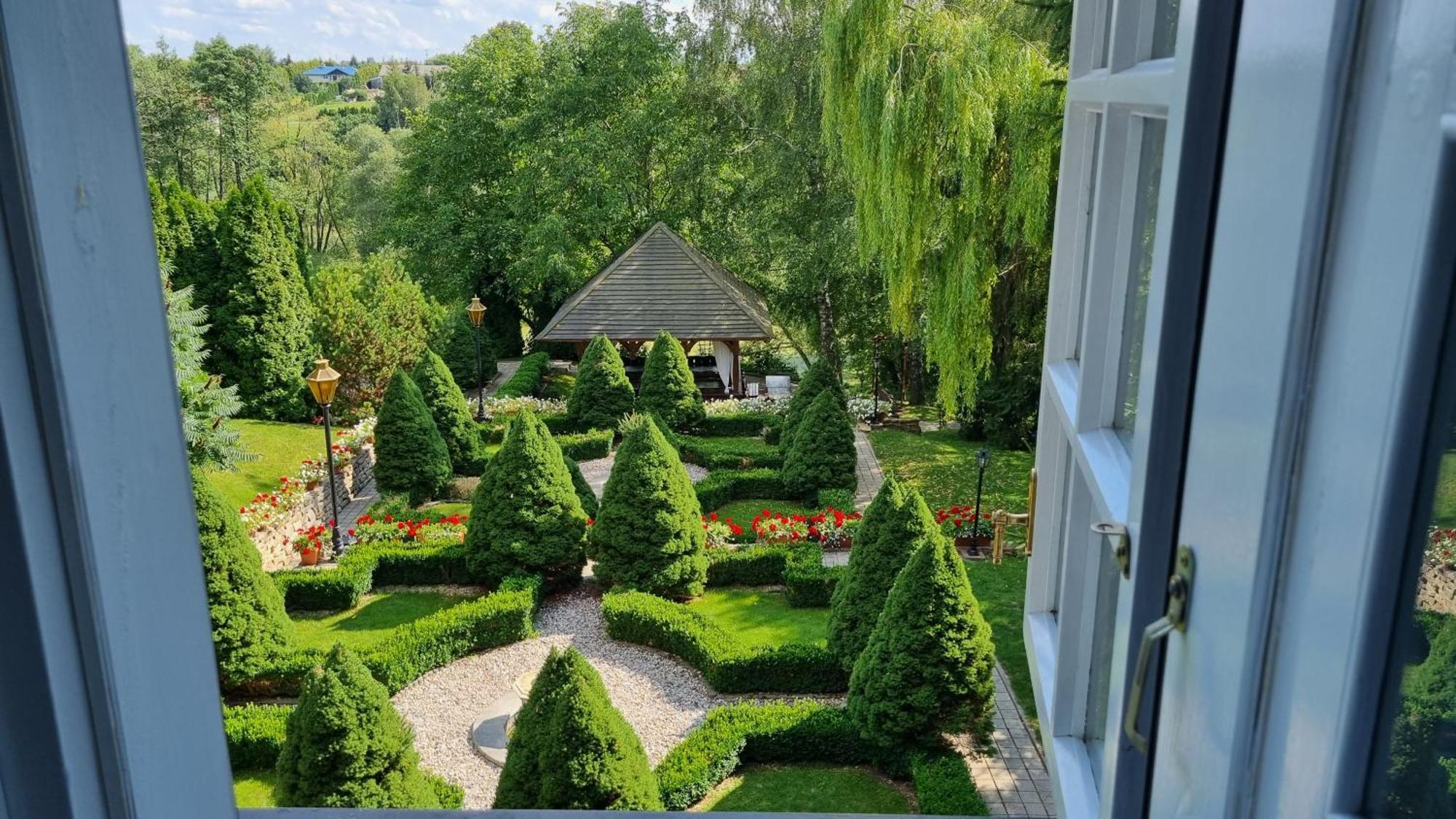 Dwor Anna Bed & Breakfast Цечежин Екстериор снимка