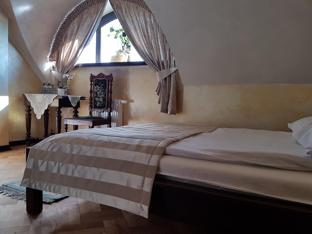 Dwor Anna Bed & Breakfast Цечежин Екстериор снимка